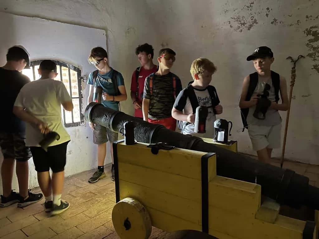 Fotografie z článku: Školní výlet VII. A do Roudnice n. L.