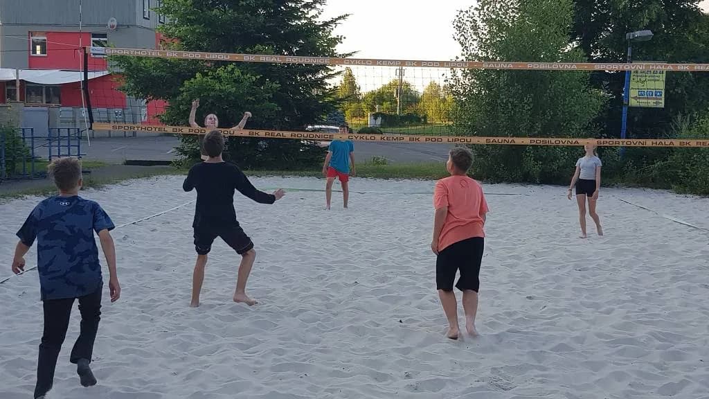 Fotografie z článku: Školní výlet VII. A do Roudnice n. L.