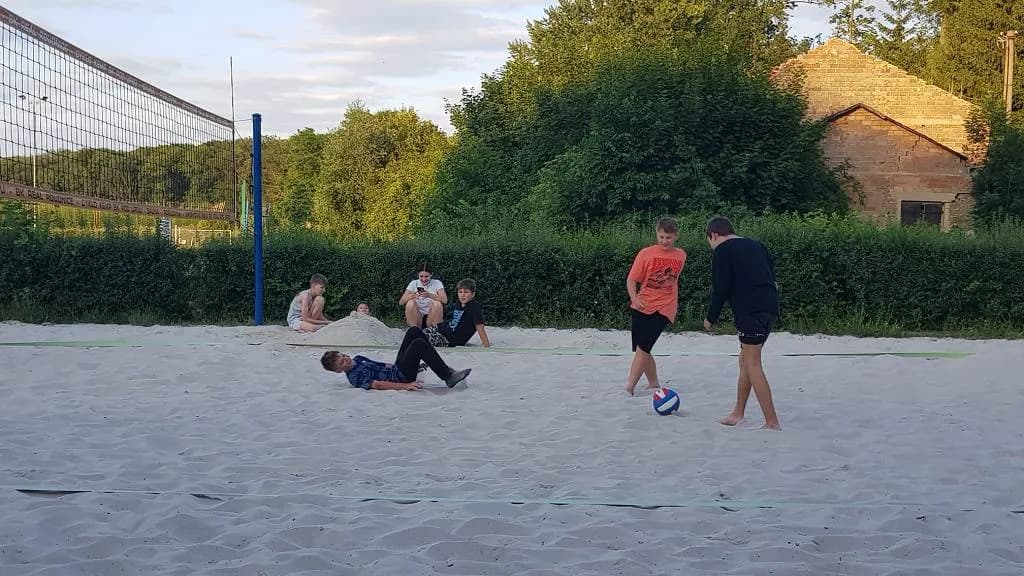 Fotografie z článku: Školní výlet VII. A do Roudnice n. L.