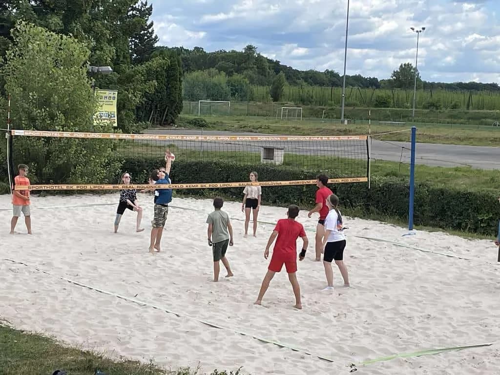 Fotografie z článku: Školní výlet VII. A do Roudnice n. L.