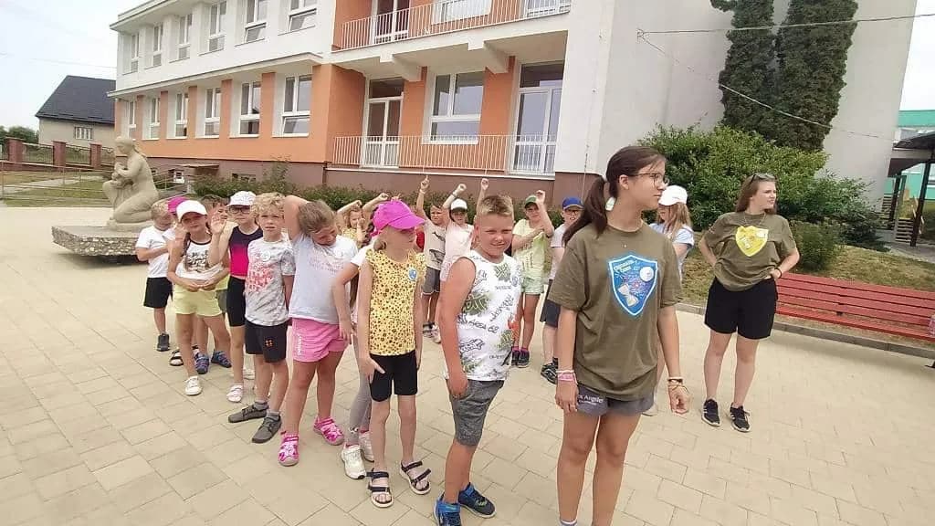 Fotografie z článku: Přívesnický tábor