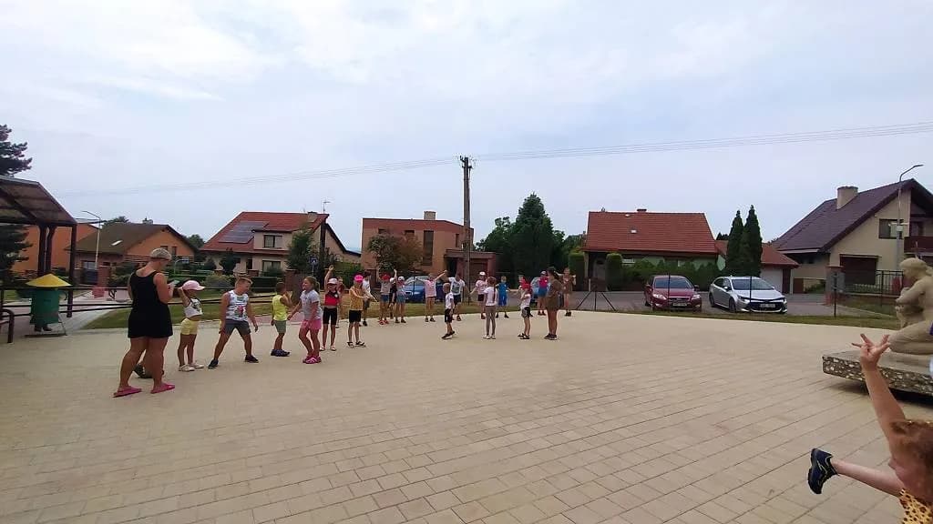 Fotografie z článku: Přívesnický tábor