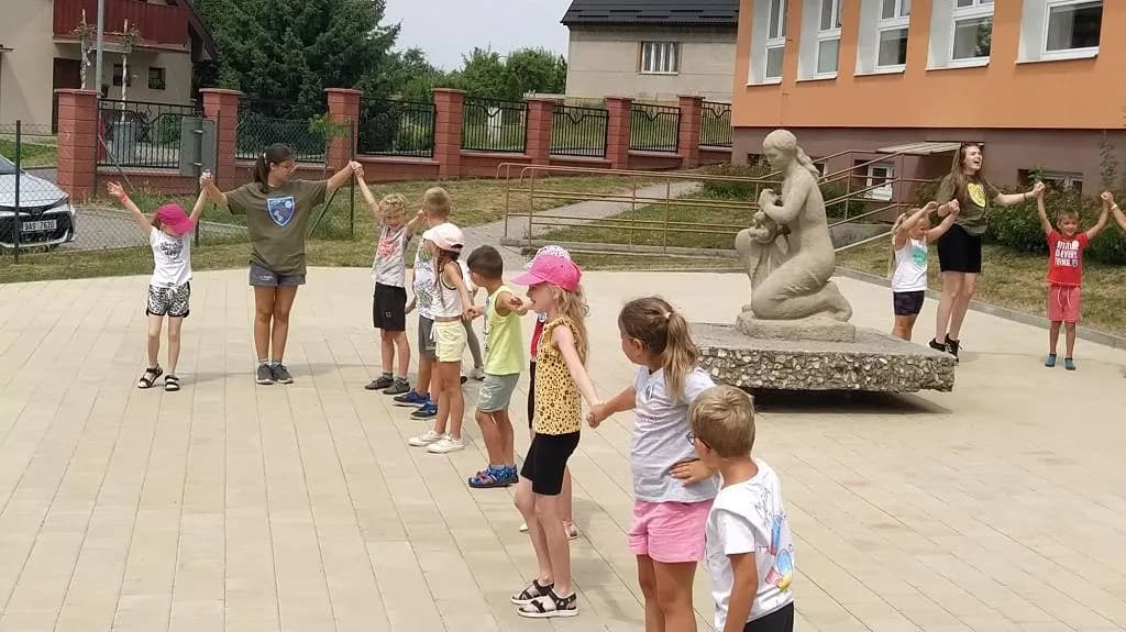 Fotografie z článku: Přívesnický tábor