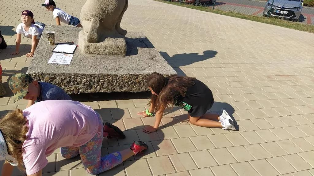 Fotografie z článku: Přívesnický tábor