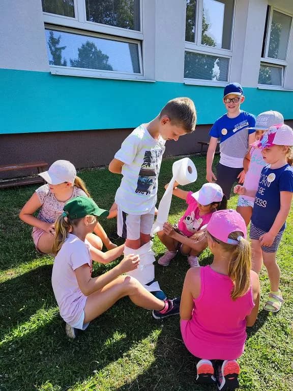Fotografie z článku: Přívesnický tábor