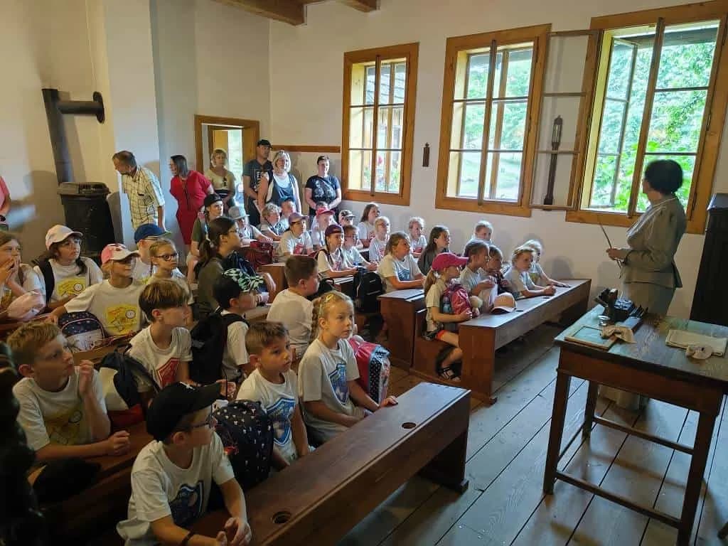 Fotografie z článku: Přívesnický tábor