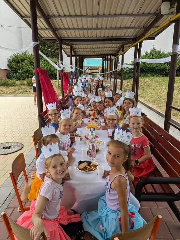 Fotografie z článku: Přívesnický tábor