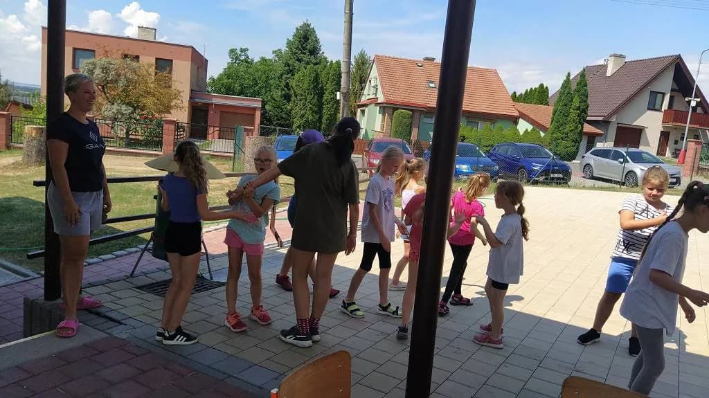 Fotografie z článku: Přívesnický tábor