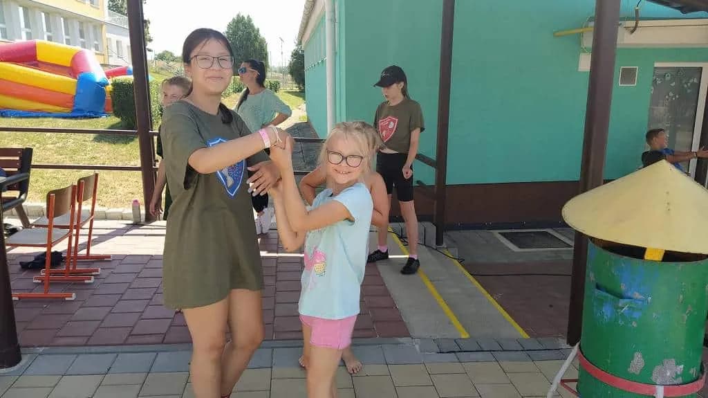 Fotografie z článku: Přívesnický tábor