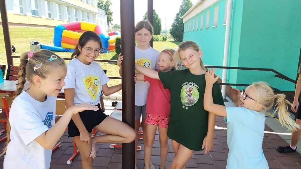 Fotografie z článku: Přívesnický tábor