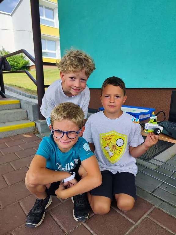Fotografie z článku: Přívesnický tábor