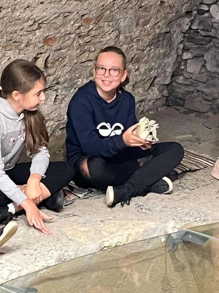 Fotografie z článku: Exkurze V. A do pravěku