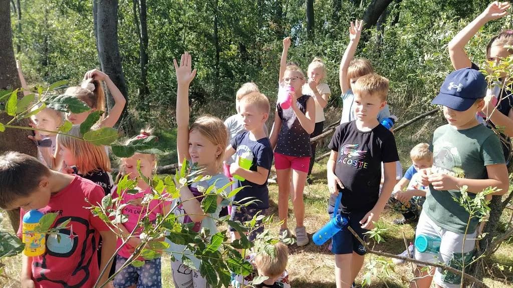 Fotografie z článku: Vycházka se skřítkem Podzimníčkem