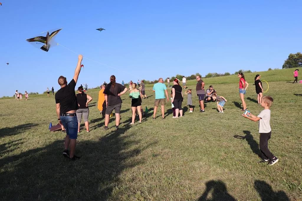 Fotografie z článku: Drakiáda v MŠ