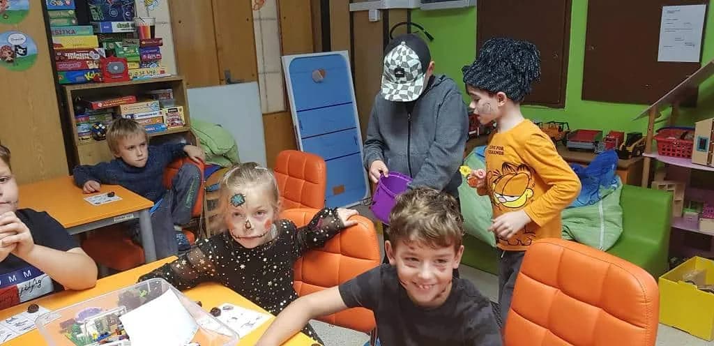 Fotografie z článku: Strašidelné odpoledne u Veverek