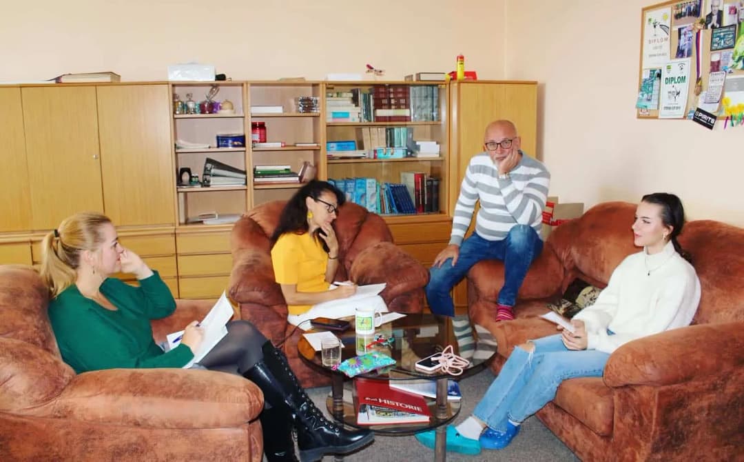 Fotografie z článku: Motivační pohovory s přihlášenými žáky do projektu Erasmus+