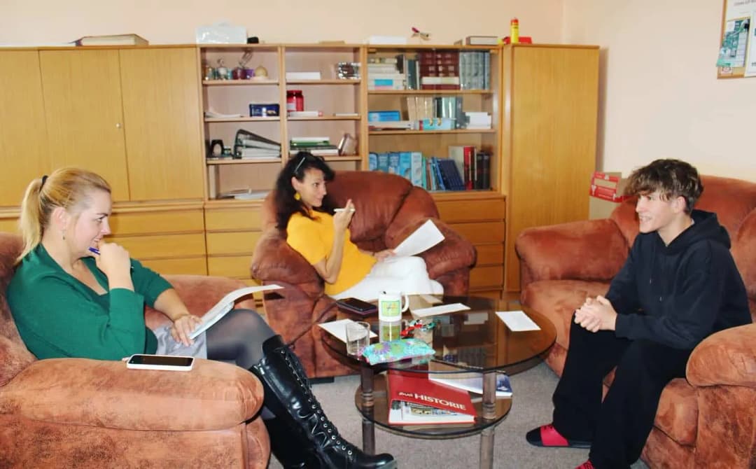 Fotografie z článku: Motivační pohovory s přihlášenými žáky do projektu Erasmus+