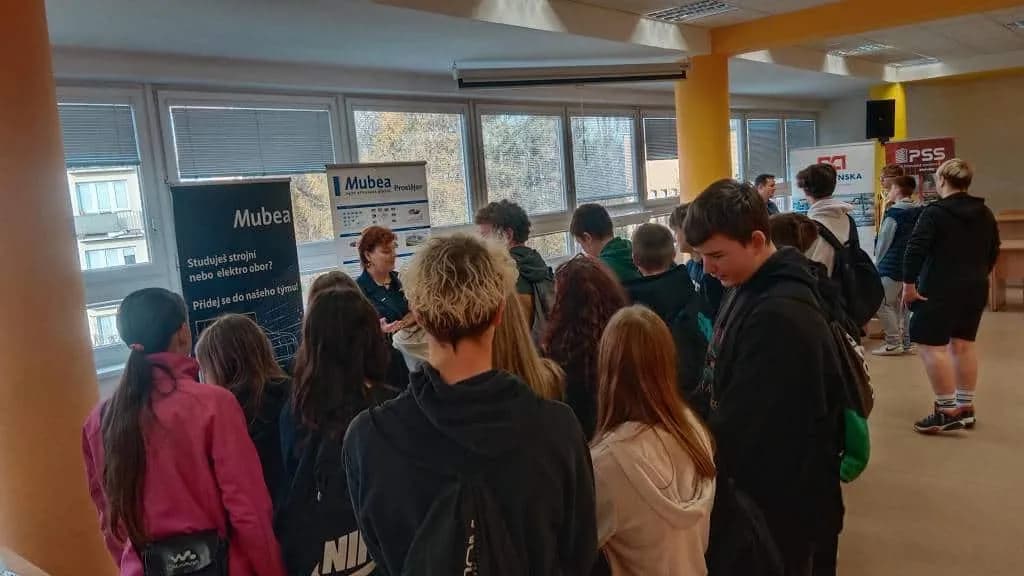 Fotografie z článku: Scholaris - přehlídka oborů vzdělávání středních škol