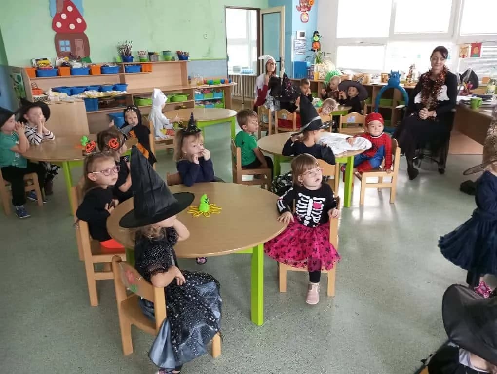 Fotografie z článku: Strašidelná školka