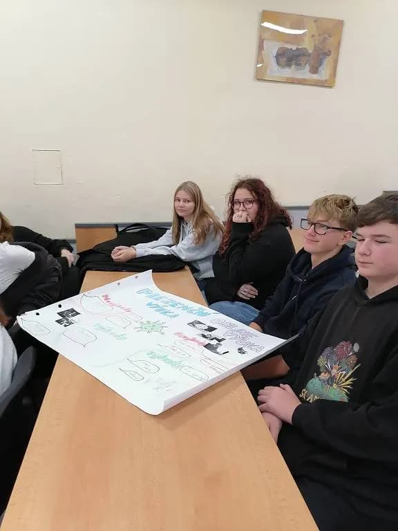 Fotografie z článku: Čtyřlístek - soutěž pro žáky 9. tříd