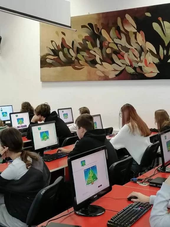 Fotografie z článku: Čtyřlístek - soutěž pro žáky 9. tříd