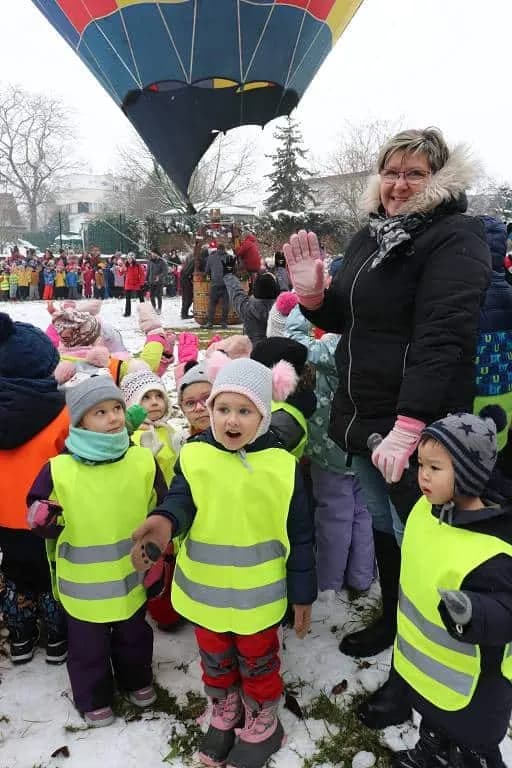 Fotografie z článku: Balónová pošta
