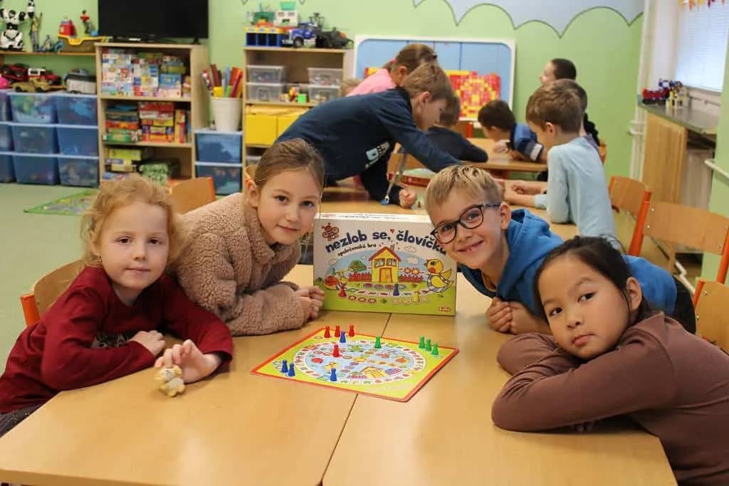 Fotografie z článku: Turnaj ve společenských hrách