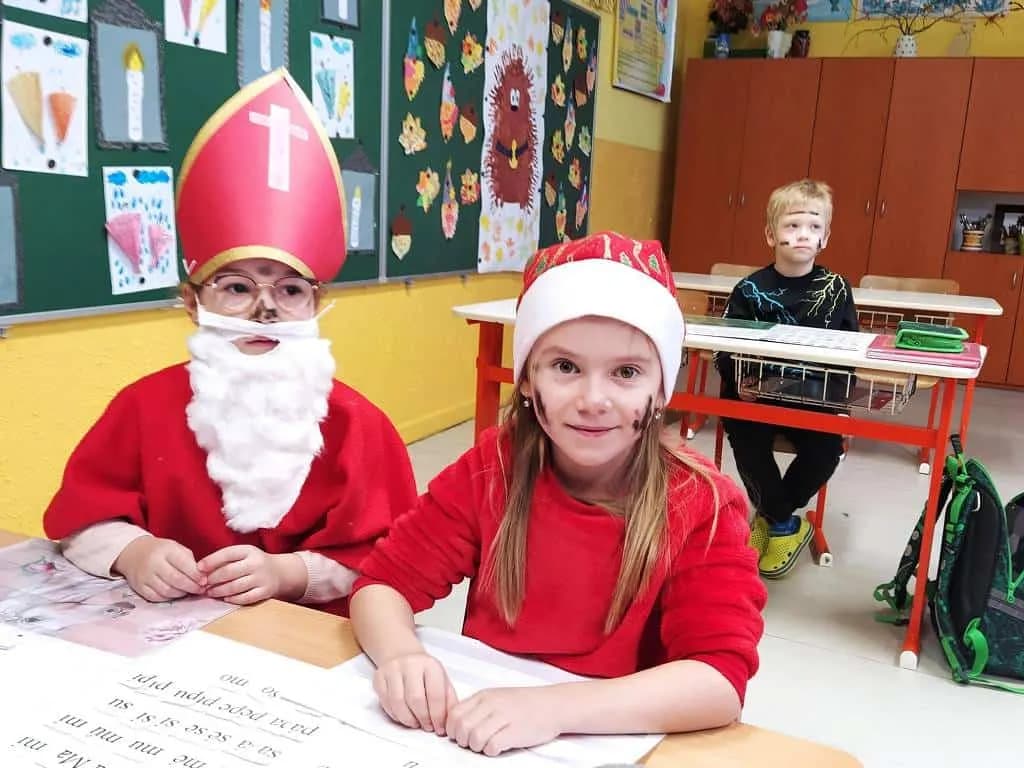Fotografie z článku: Mikulášská parta v ZŠ