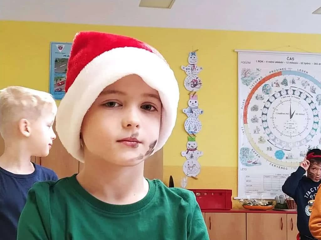 Fotografie z článku: Mikulášská parta v ZŠ