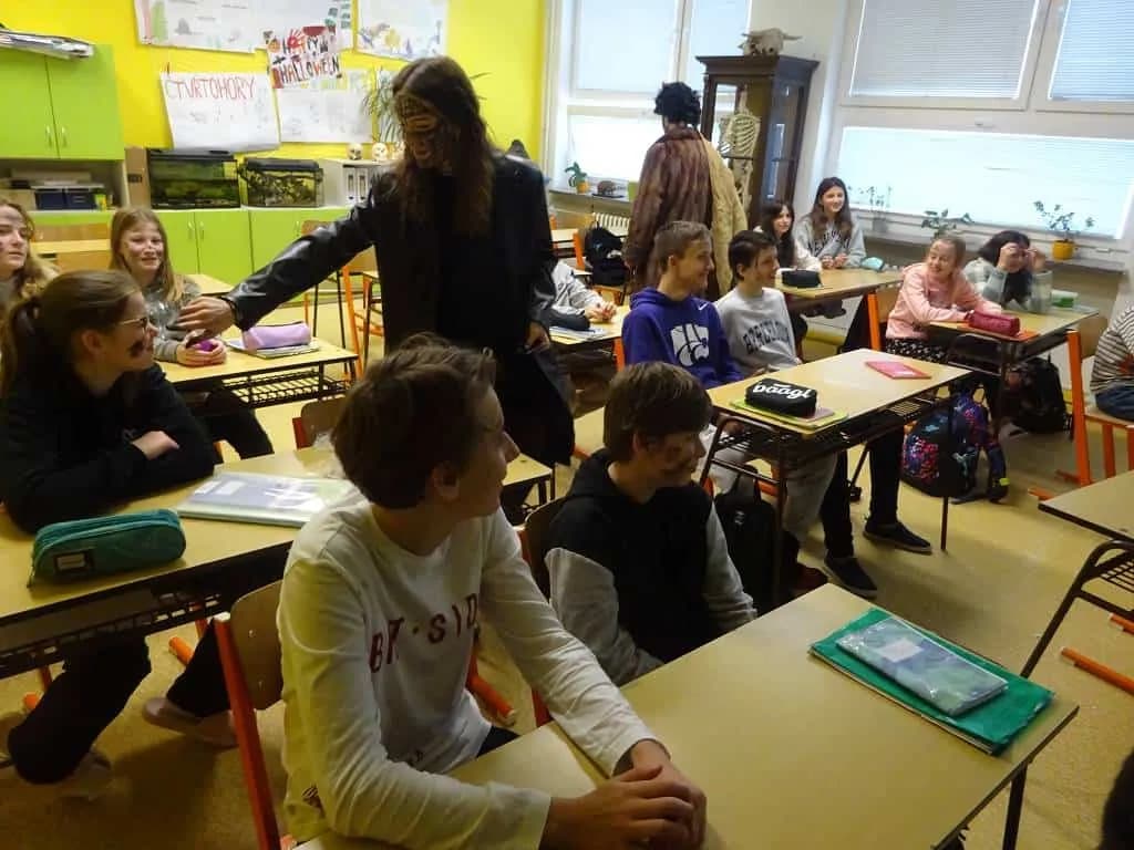 Fotografie z článku: Mikulášská parta v ZŠ