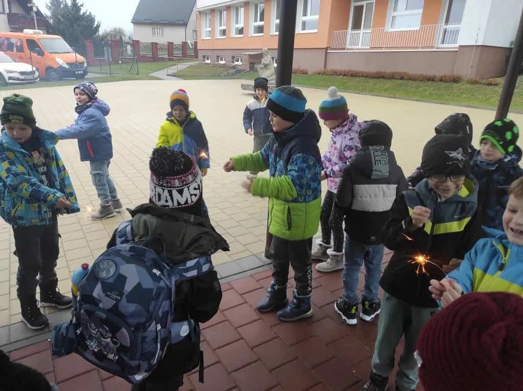 Fotografie z článku: Veverky a Sovičky taky zpívají koledy
