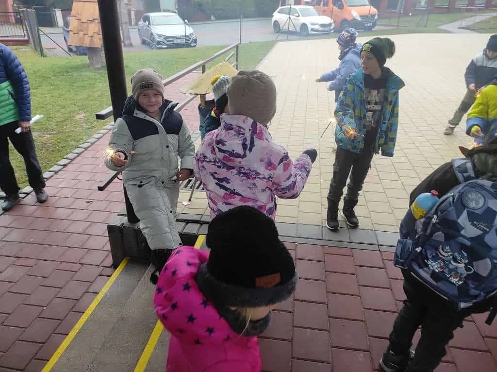 Fotografie z článku: Veverky a Sovičky taky zpívají koledy
