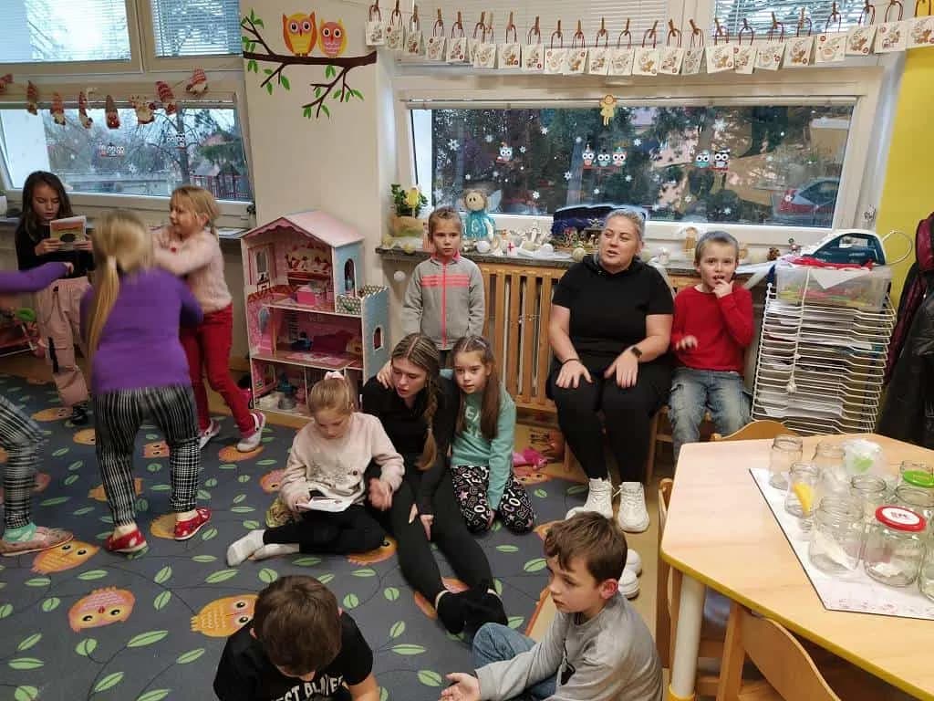 Fotografie z článku: Veverky a Sovičky taky zpívají koledy
