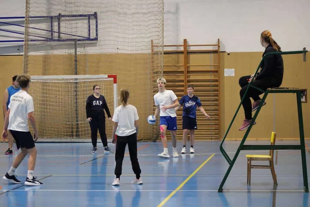 Fotografie z článku: Vánoční turnaj ve vybíjené