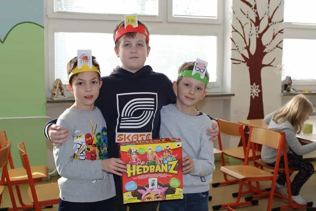 Fotografie z článku: Soutěže ve společenských hrách u Smajlíků