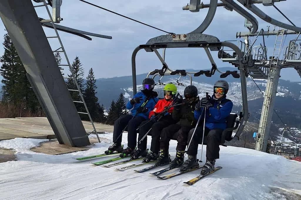 Fotografie z článku: Lyžařský a snowboardový zájezd v Mostech u Jablunkova
