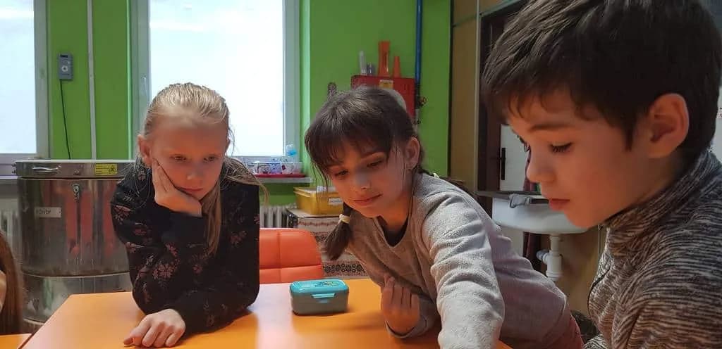 Fotografie z článku: Soutěž v pexesu u Veverek