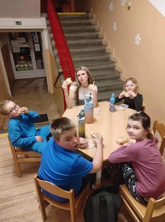 Fotografie z článku: Noc s Andersenem