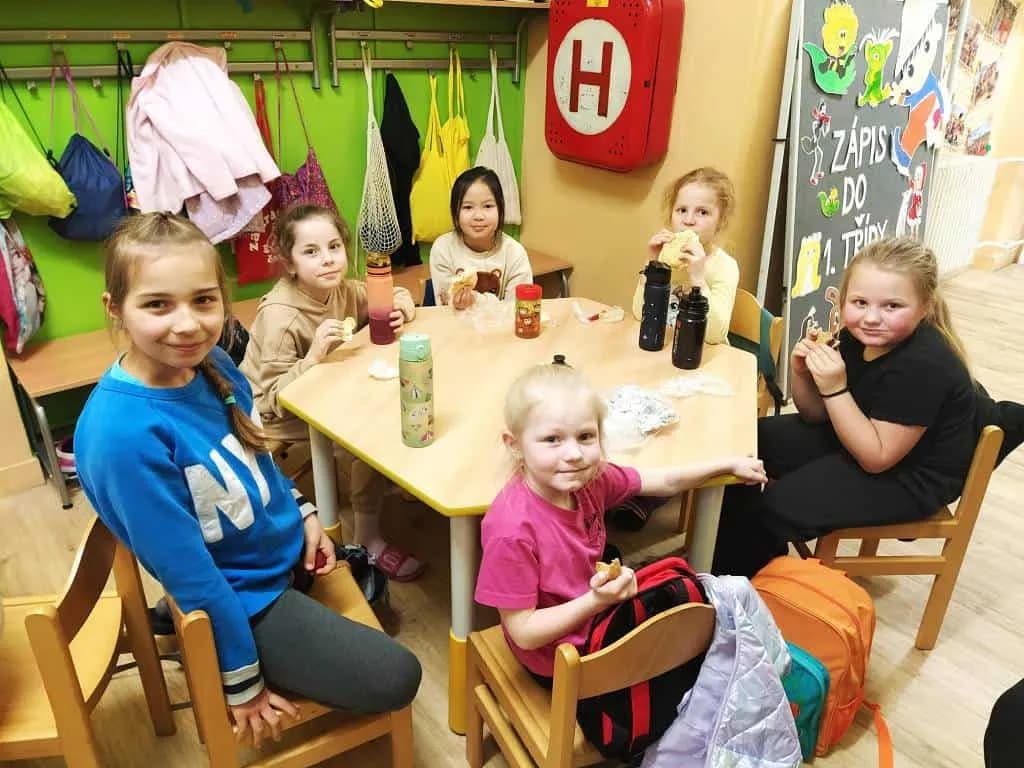 Fotografie z článku: Noc s Andersenem