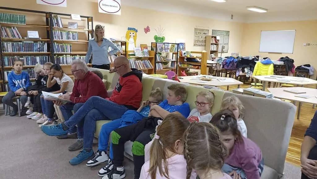 Fotografie z článku: Noc s Andersenem