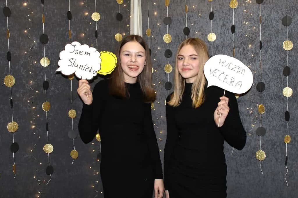 Fotografie z článku: Žákovský ples 2024