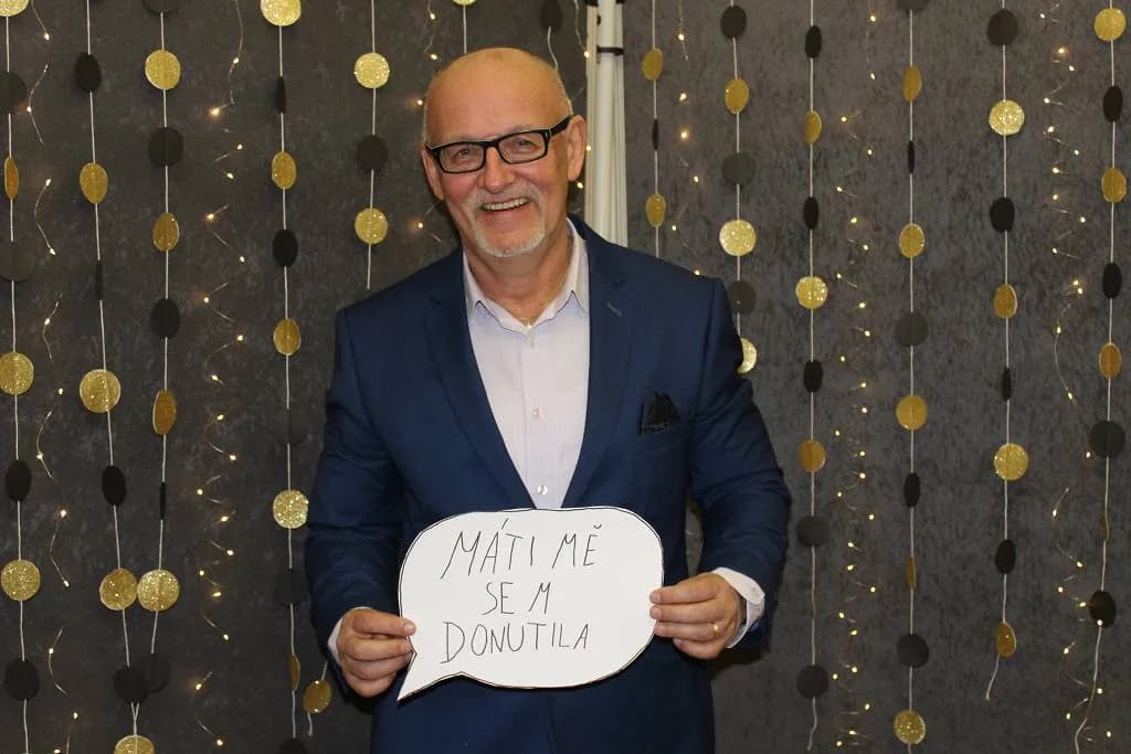 Fotografie z článku: Žákovský ples 2024