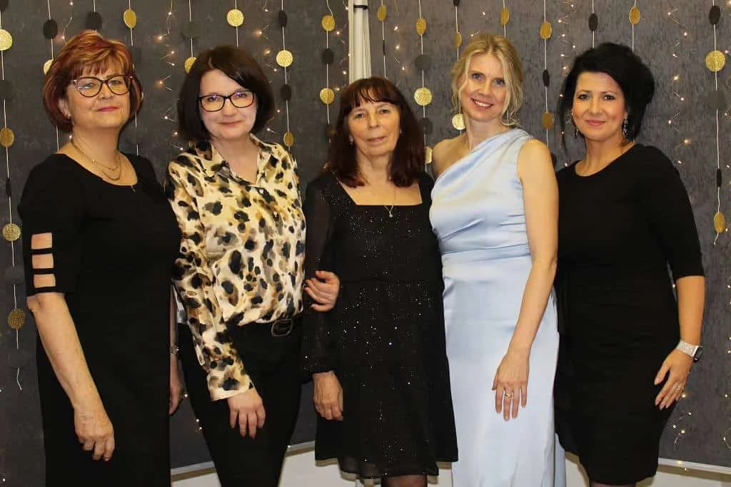 Fotografie z článku: Žákovský ples 2024