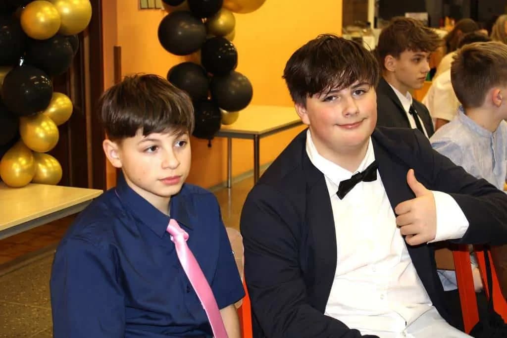 Fotografie z článku: Žákovský ples 2024