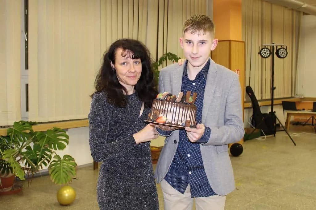 Fotografie z článku: Žákovský ples 2024