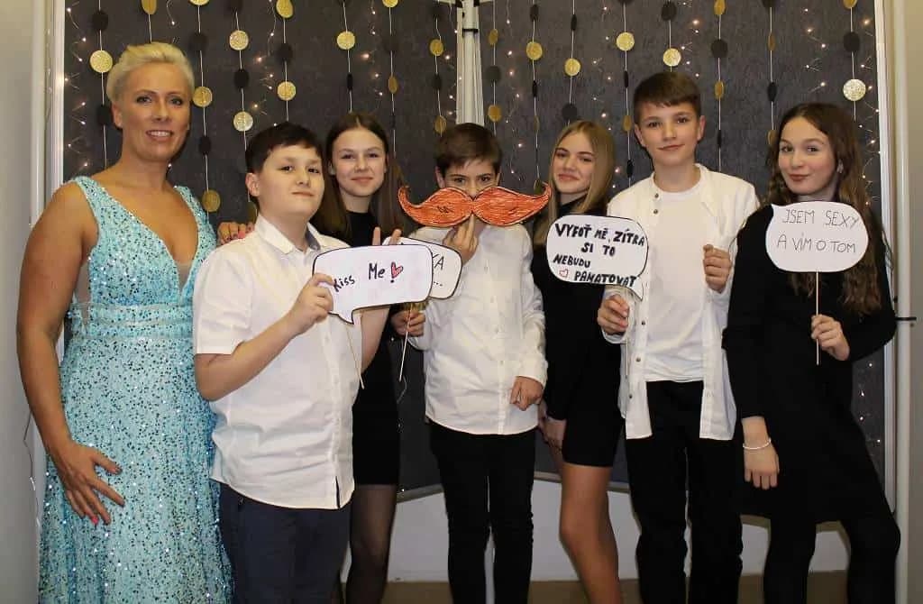 Fotografie z článku: Žákovský ples 2024