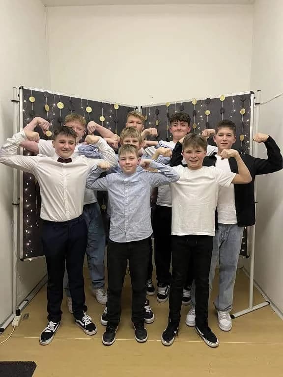 Fotografie z článku: Žákovský ples 2024