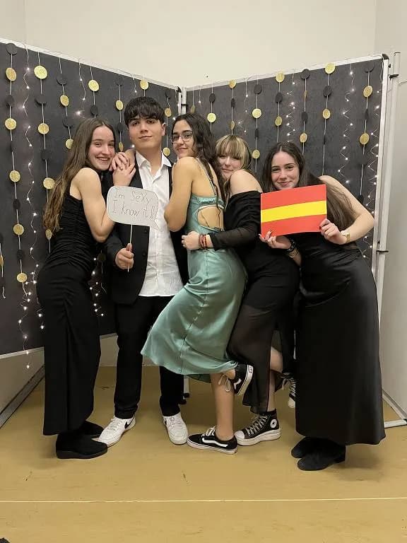 Fotografie z článku: Žákovský ples 2024