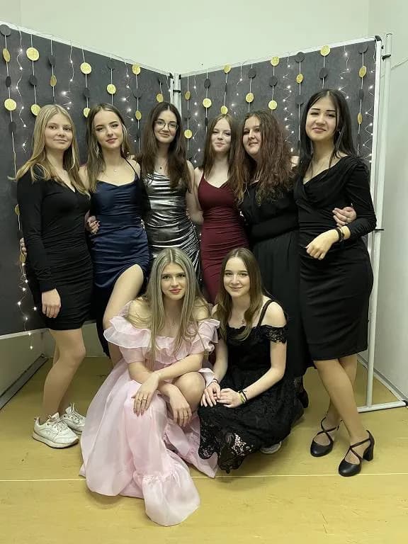 Fotografie z článku: Žákovský ples 2024