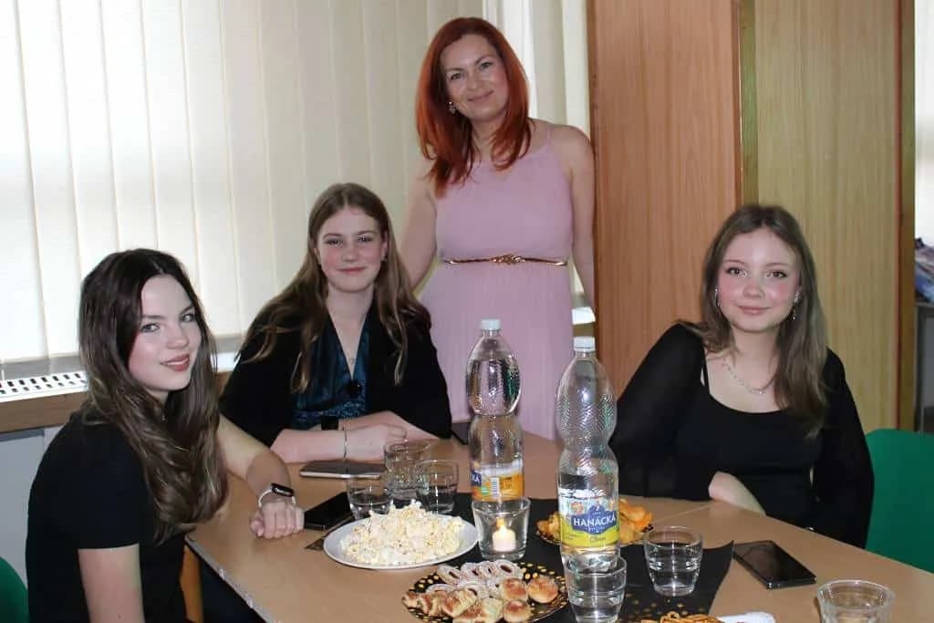 Fotografie z článku: Žákovský ples 2024